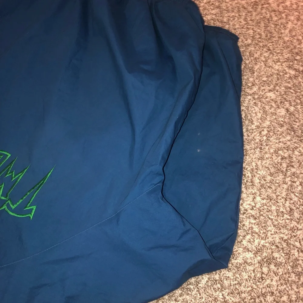 Timberwolves Jacket - Picture 7 of 8